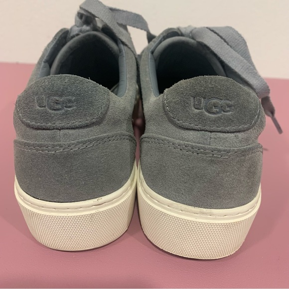 UGG Grey Suede Lace Up Platform Sneakers. Size 5 - Picture 4 of 10